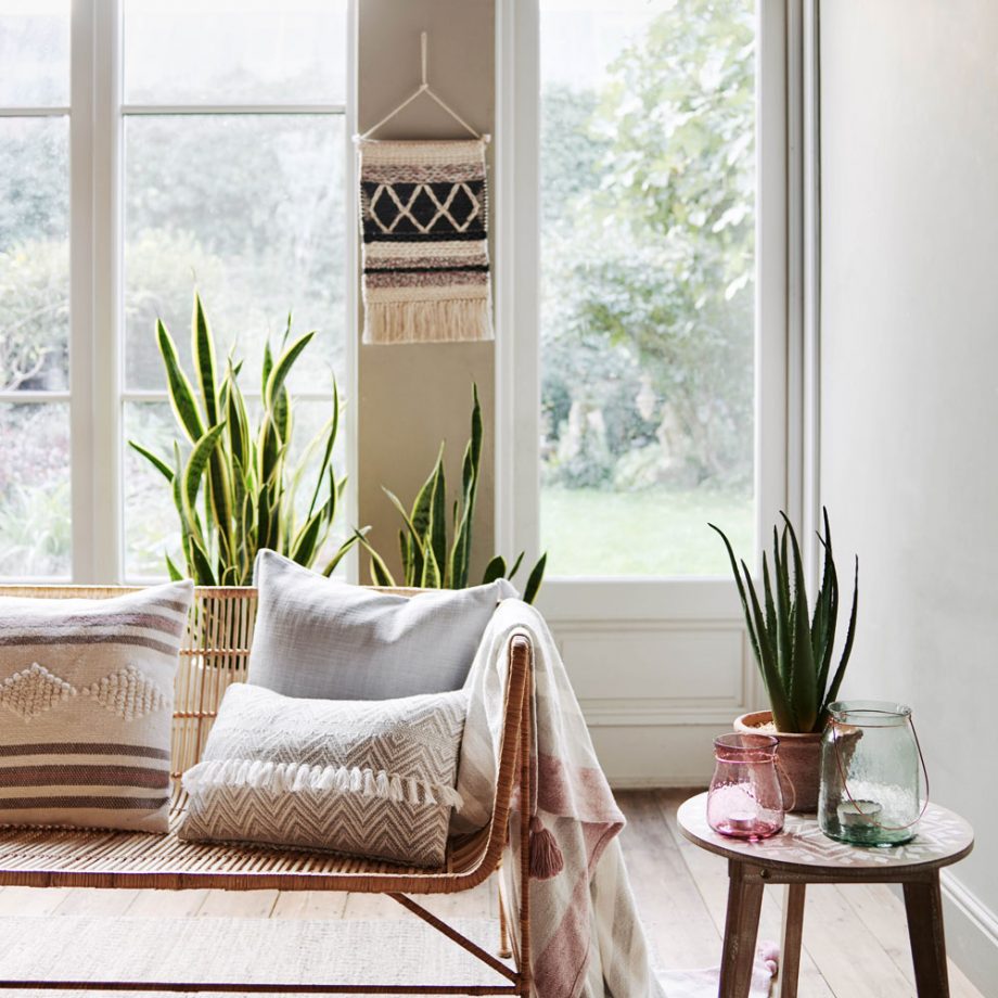 4 ways to bring warmweather into your home’s interior decor Doorsan