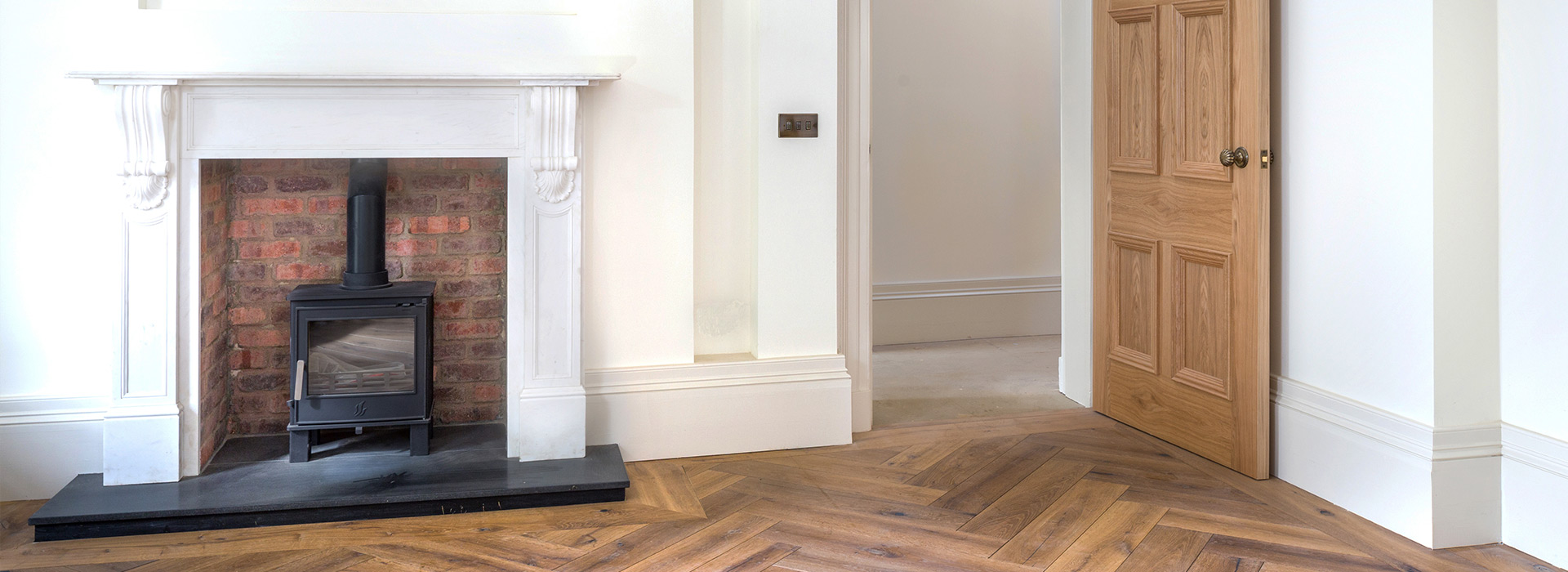 Herringbone floor and Oak door