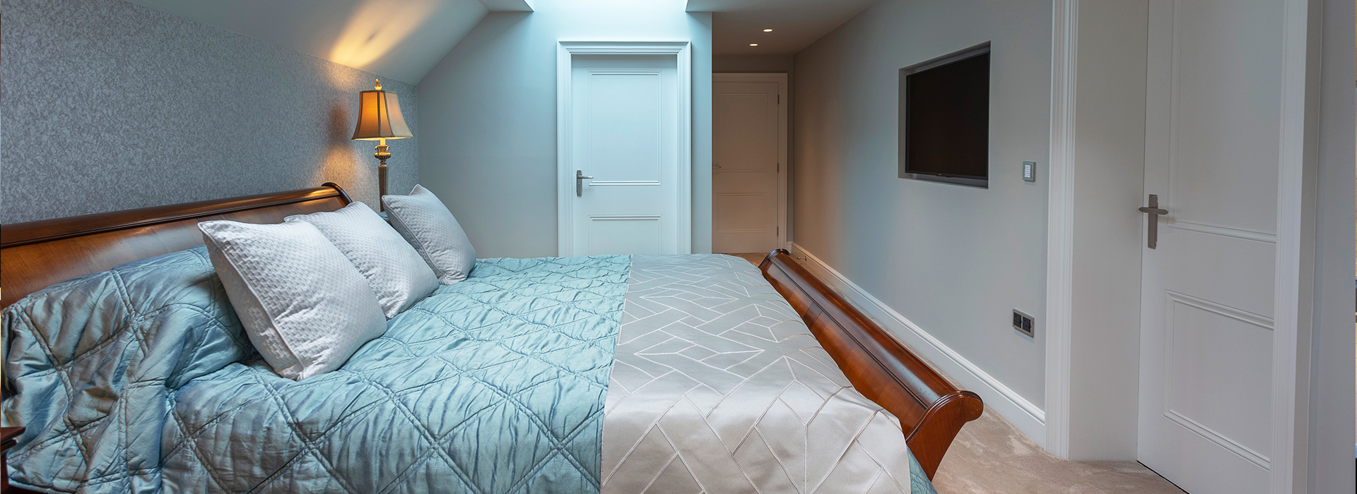 Queensize bed panelled doors